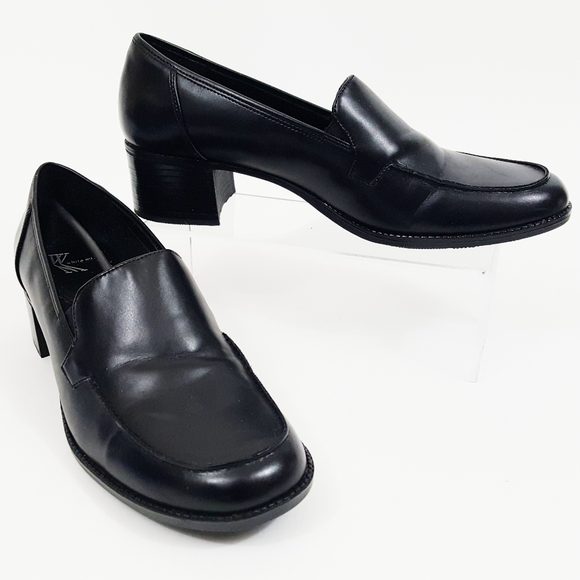 white mountain leather shoes